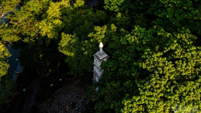 រូបថតប្លែកៗនៃបឹង Hoan Kiem និងបឹងខាងលិចពីខាងលើ