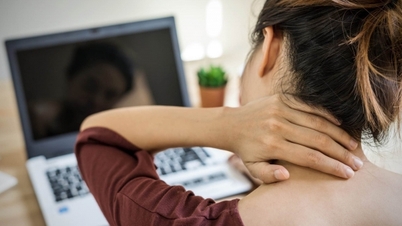 Đau cổ vai gáy ngày càng trẻ hoá