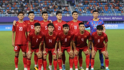 បាល់ទាត់​វៀតណាម​ពី​អាស៊ី​ទៅ​ World Cup ក្តី​ស្រមៃ