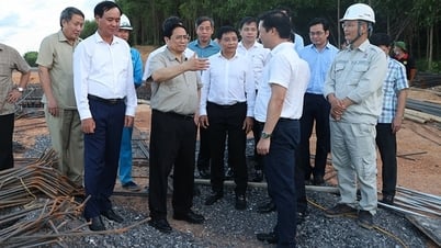 Nghiên cứu mở rộng cao tốc Cam Lộ - La Sơn lên bốn làn xe