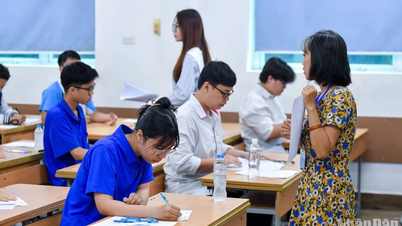 បេក្ខជន​៧​នាក់​ត្រូវ​ផ្អាក​ការ​ប្រឡង​អក្សរសាស្ត្រ