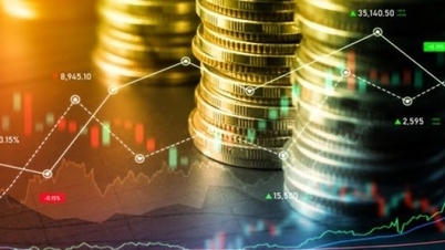 Giá vàng thế giới tiếp tục yếu đi, SJC lại vọt lên khi tâm lý thị trường được giải tỏa, giá vàng nhẫn "xuống dốc"