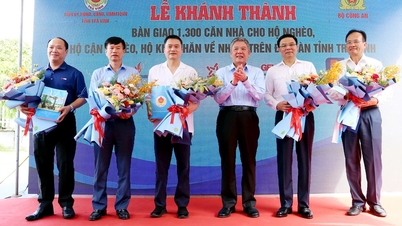 Petrolimex ủng hộ 5 tỷ đồng xây dựng 100 căn nhà tặng hộ nghèo tại tỉnh Trà Vinh