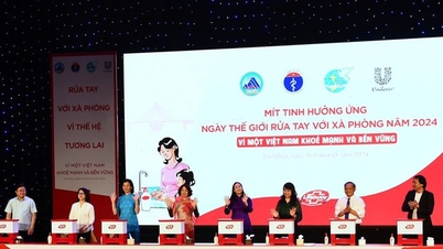 ប្រមូលផ្តុំគ្នាដើម្បីឆ្លើយតបទៅនឹងទិវាលាងដៃសកលជាមួយសាប៊ូ 2024