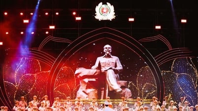 Kỷ niệm 76 năm Công an Nhân dân học tập, thực hiện Sáu điều Bác Hồ dạy và đón nhận danh hiệu Anh hùng lực lượng vũ trang nhân dân