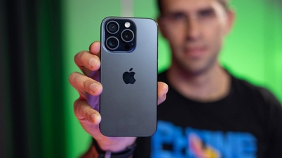 អាយុកាលថ្មរបស់ iPhone 15 Pro Max បានកើនឡើងយ៉ាងខ្លាំងបន្ទាប់ពីការអាប់ដេត iOS 18
