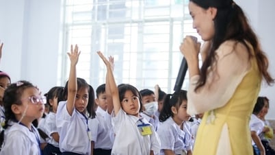 Không giao giáo viên trực tiếp thu chi tiền