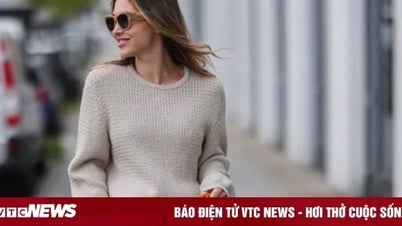 Cách phối áo len thu đông vừa thời trang vừa trẻ trung