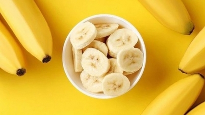 4 popular fruits and black sesame seeds help hair grow strong and healthy and reduce breakage