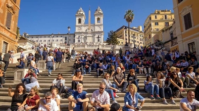 50% of Chinese tourists choose summer travel in Europe