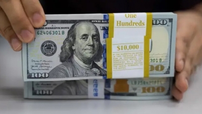 Bank USD increases sharply, about to catch up with free USD
