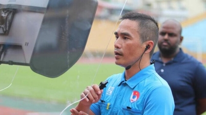 Trọng tài đầu tiên tại Việt Nam được VAR hỗ trợ trong một trận đấu