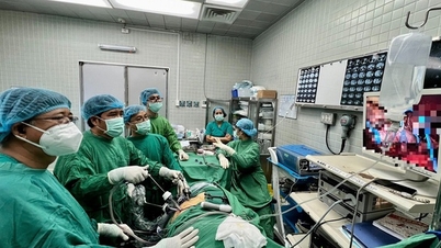 ការវះកាត់ laparoscopic លើកដំបូងដើម្បីជួយសង្រ្គោះអ្នកជំងឺមហារីកតម្រងនោមដែលមានដុំសាច់ដុះ