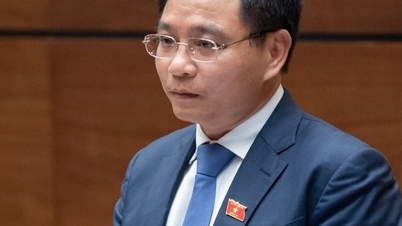 Làm cao tốc, nguồn lực có hạn nên có nơi chỉ được làm 2 làn xe