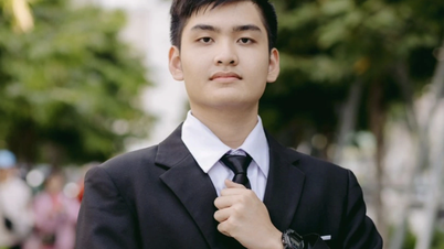 Alumno destacado de la clase especializada de décimo grado en la ciudad de Ho Chi Minh y siempre tiene los mejores logros.