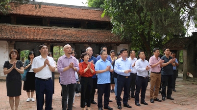 កាសែត Hanoi Moi រៀបចំសកម្មភាពជាក់ស្តែងនៅស្រុក Quoc Oai