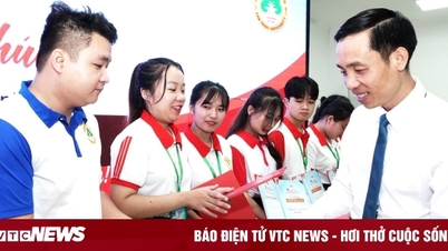 Acecook Happy Scholarship - ដំណើរកម្សាន្តដើម្បីនាំមកនូវសុភមង្គលដល់សិស្សរាប់ពាន់នាក់។