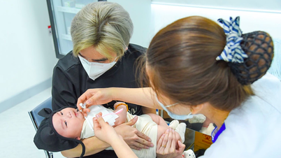 Bé uống vaccine Rotavirus bị nôn trớ, có cần uống lại không?