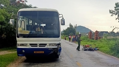 Xe chở công nhân va chạm xe đạp điện khiến 2 vợ chồng tử vong tại chỗ