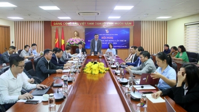 សន្និសីទលើកទី ១០ នៃគណៈកម្មាធិការប្រតិបត្តិសមាគមអ្នកសារព័ត៌មានខេត្ត Quang Ninh (ពង្រីក) អាណត្តិ ២០១៩-២០២៤