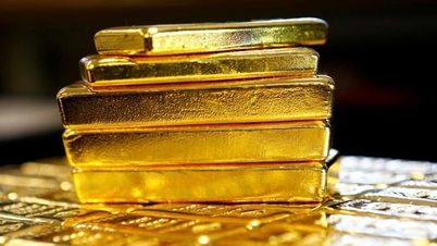 Gold prices may accelerate after surpassing $2,000