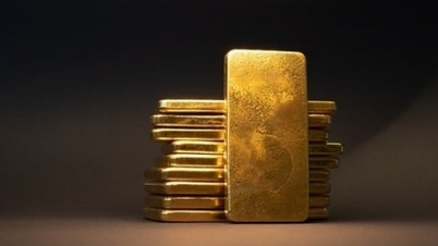 Gold price "stuck" at important level, hard to find traction, waiting for Fed to decide direction