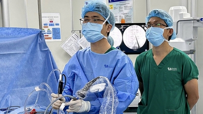 Cervical disc herniation due to frequent head bowing