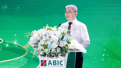 ធនាគារ Agribank Insurance បង់ជិត 6,000 ពាន់លានដុង ដល់អតិថិជនដែលមានកម្ចីប្រថុយប្រថាន