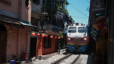Phường Hàng Bông lên tiếng về phố cà phê đường tàu Phùng Hưng