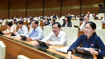 Quốc hội thông qua Luật Công chứng, cho phép công chứng viên hành nghề đến 70 tuổi