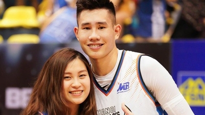 Hanoi Buffaloes basketball team hero becomes a father