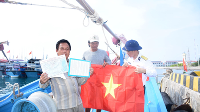 ស្នាមញញឹមនៅកំពង់ផែ Truong Sa