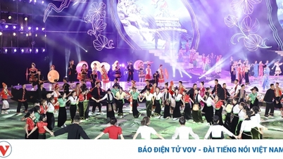 Mãn nhãn với Lễ khai mạc Năm du lịch Quốc gia