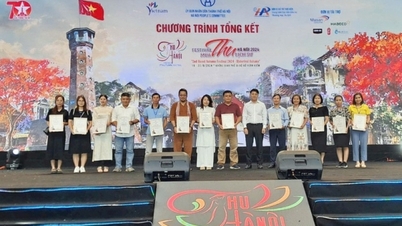 ពិធីបុណ្យសរទរដូវហាណូយលើកទី២៖ ថវិកាជិត ៣០០លានដុង ឧបត្ថម្ភដល់ជនរងគ្រោះដោយទឹកជំនន់