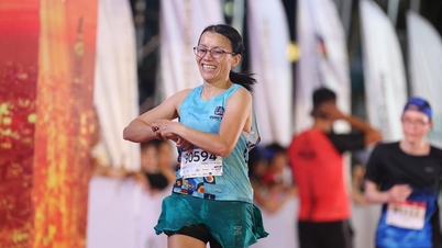 បុគ្គលិកការិយាល័យឈ្នះពានរង្វាន់ម៉ារ៉ាតុងចំនួន 21 ក្នុងរយៈពេលមួយឆ្នាំ