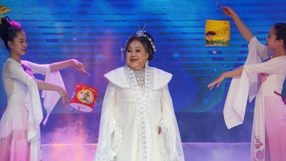 វិចិត្រករប្រជាជន ង៉ុក ចៀវ ត្រូវ​បាន​ផ្លាស់​ប្តូរ​ពេល​ត្រឡប់​មក​ឆាក​ល្ខោន​អូប៉េរ៉ា​ប្រពៃណី​វិញ។