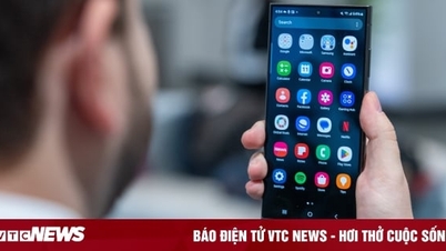 ហេតុអ្វីបានជា Samsung Galaxy Software នៅពីក្រោយ iPhone
