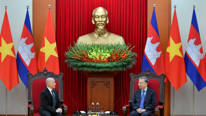 [រូបថត] អគ្គលេខាធិការ តូ ឡាំ ចូលគាល់ព្រះមហាក្សត្រខ្មែរ នរោត្តម សីហមុនី