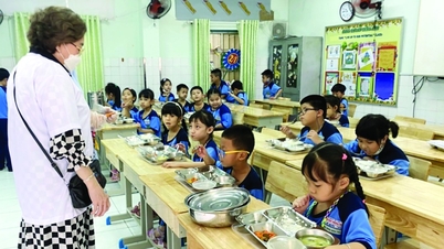 Nỗ lực kiểm soát chất lượng bữa ăn bán trú