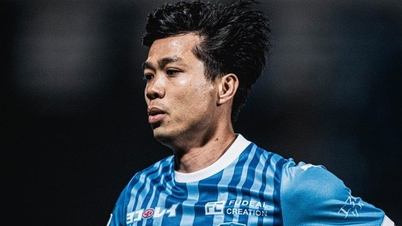 When will Cong Phuong debut in the first division and who will his opponent be?