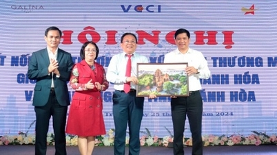 សហគ្រាស Khanh Hoa និង Thanh Hoa ជិត 100 បានតភ្ជាប់ពាណិជ្ជកម្ម និងជំរុញពាណិជ្ជកម្ម