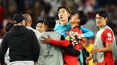 Son Heung-min bật khóc, HLV Klinsmann hạnh phúc tột cùng khi Hàn Quốc hiên ngang vào bán kết