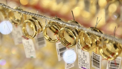Le prix des bagues en or continue de chuter fortement