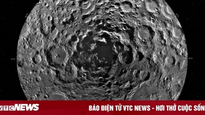 Why are major countries racing to explore the Moon?