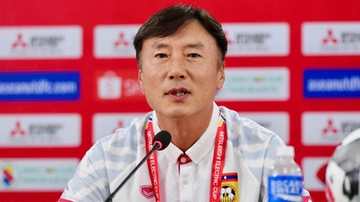 Coach Kim Sang-sik is like a tiger of Korean football.