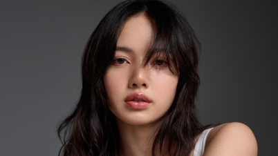 Lisa បង្កការភ្ញាក់ផ្អើលនៅពេលនាងទៅកម្មវិធីរបស់ Taylor Swift