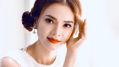 តារា​ចម្រៀង​វ័យ​ក្មេង​បំផុត​ដែល​ទទួល​បាន​ពាន​រង្វាន់​ជា​សិល្បករ​ប្រជាជន៖ ខ្ញុំ​ធ្វើ​ឲ្យ​សិល្បករ​ប្រជាជន​ Thu Hien