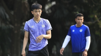 ហេតុអ្វី Hanoi FC ផ្តាច់កុងត្រាជាមួយ Nguyen Dinh Bac?