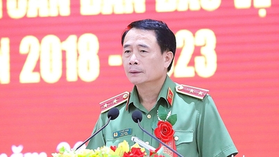 សរសើរគំរូសមាជិកសហជីព និងយុវជនក្នុងចលនាប្រជាជនការពារសន្តិសុខជាតិ