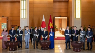 ផ្តល់ក្តីស្រលាញ់ដល់កូនចៅជំនាន់ក្រោយ